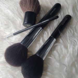 Makeup brushes*Chanel